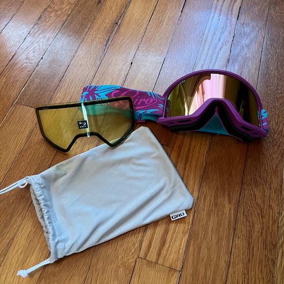 Giro Women’s Ski Goggles - Picture 3 of 4